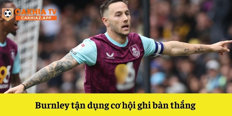 Burnley ghi bàn 